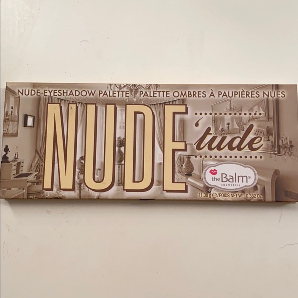 Eyeshadow palette